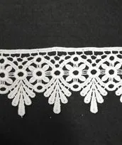 Pizzo passamaneria bianco