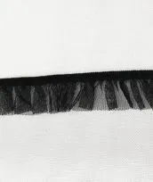 Pizzo elasticizzato in tulle nero