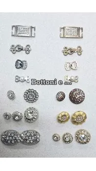 Bottoni accessori in strass