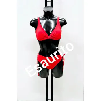 Costume bikini rosso senza ferretto