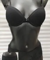 Reggiseno imbottito pizzo nero